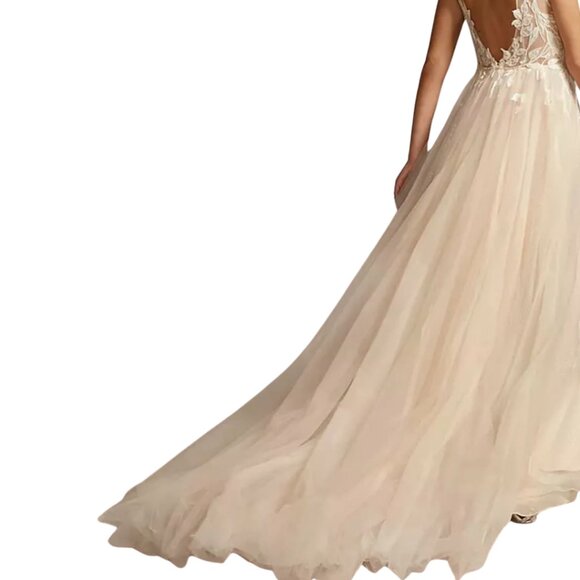 David’s Bridal Illusion Cap Sleeve Lace Wedding Dress Size 14 Ivory/Cashmere - Picture 2 of 16